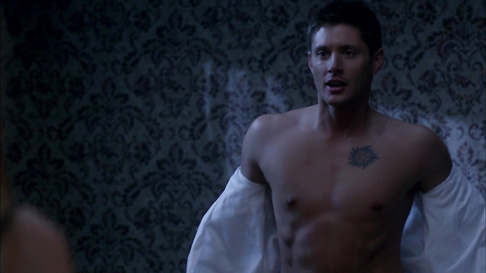 “Jensen Ackles Shirtless in Supernatural S07E13 https://t.co/Th1J8CiJO8 #WC...
