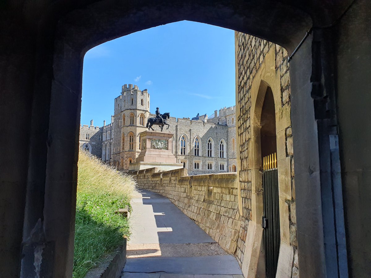 Long time no see, Quadrangle! Just as we remember it, though it is looking particularly resplendent in the summer sun