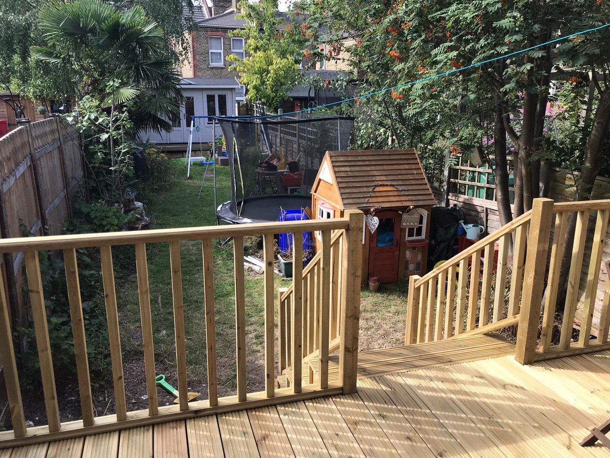 CJLandscapes's tweet image. Decking finished on a project in E8, East London. We installed softwood decking with steps, handrails and spindles #Decking #DeckingInstaller #EastLondon #WestEssex