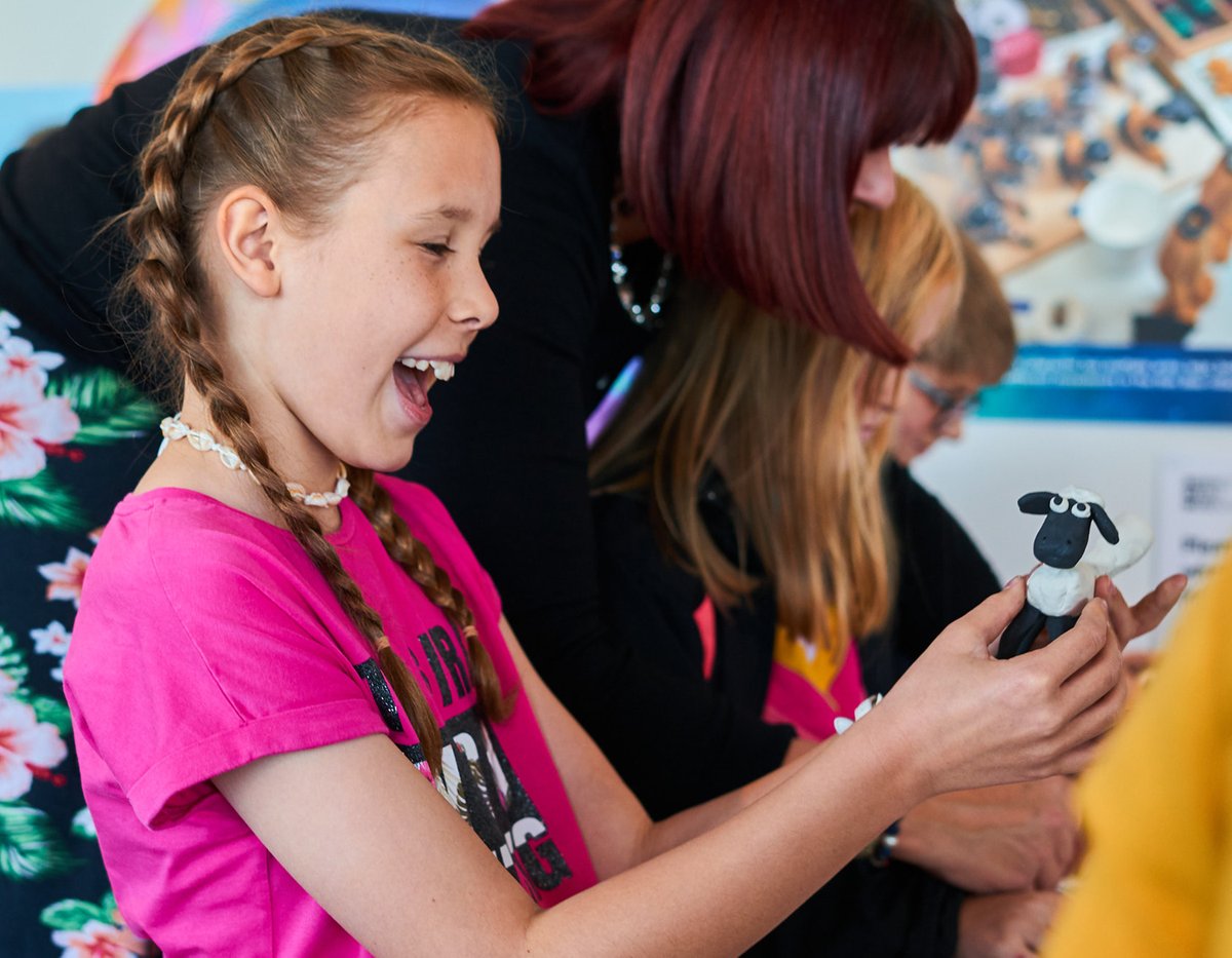 MediaMuseum's tweet photo. We're very excited to let you know that we've been shortlisted for the @kidsinmuseums #FamilyFriendlyMuseum Award From Home! 🎉

We're shortlisted in the Going the Extra Mile category for distributing printed learning packs to families in Bradford. https://t.co/CtfgK9uLbz