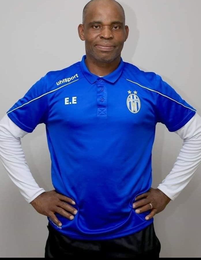 Meet, Ndubuisi Egbo

The first African coach to lead a European team to win a league title. He won the Albanian league with FK Triana last weekend, at the same time qualify the club for the UEFA Champions League. He's from Amurri Nkanu in Enugu state.

This is unprecedented!