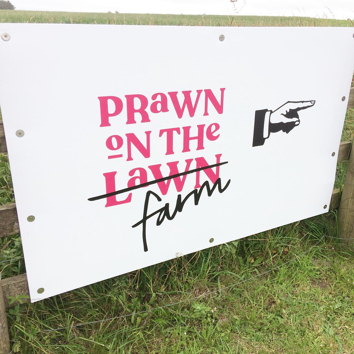 countysigns's tweet photo. Wishing the very best of luck to Rick, Katie and all the team @PrawnOnTheLawn this week... that’s some pivot you’ve pulled off there while the world’s been in lockdown! 🙌🤘👍

#signs #graphics #letters #teamworkmakesthedreamwork #countysigns https://t.co/X3u6KVWoOw