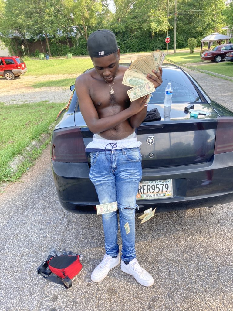 longlivebean's tweet photo. I Came Frm Nun Tooo ๐ฃ๐ฅ or wateva slimelife shawty said ๐๐ด #LLBEAN ๐ #Freesmiley ๐ https://t.co/bwKlsCg701