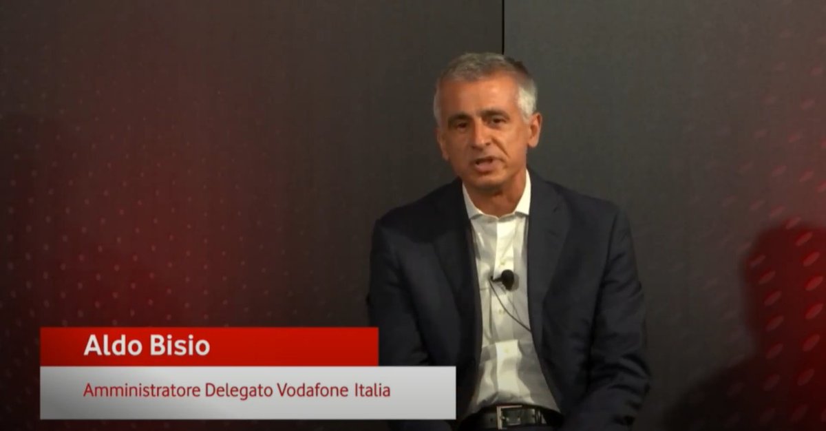 “Sono orgoglioso che #FondazioneVodafone abbia deciso di affrontare un tema così importante come la violenza domestica. La tecnologia è fondamentale per migliorare, anche in questo senso, la vita delle nostre comunità” - #AldoBisio, AD @VodafoneIT #UnaLuceNelBuio