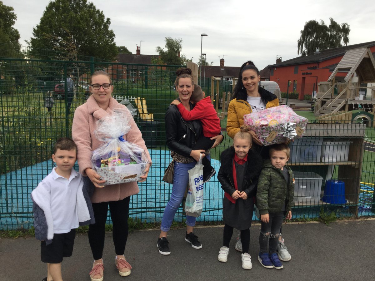 SpringfieldDLT's tweet image. A great big thanks to our Springfield Parents. We have been overwhelmed with thanks from everyone these last few days. Your thanks mean so much to us all.