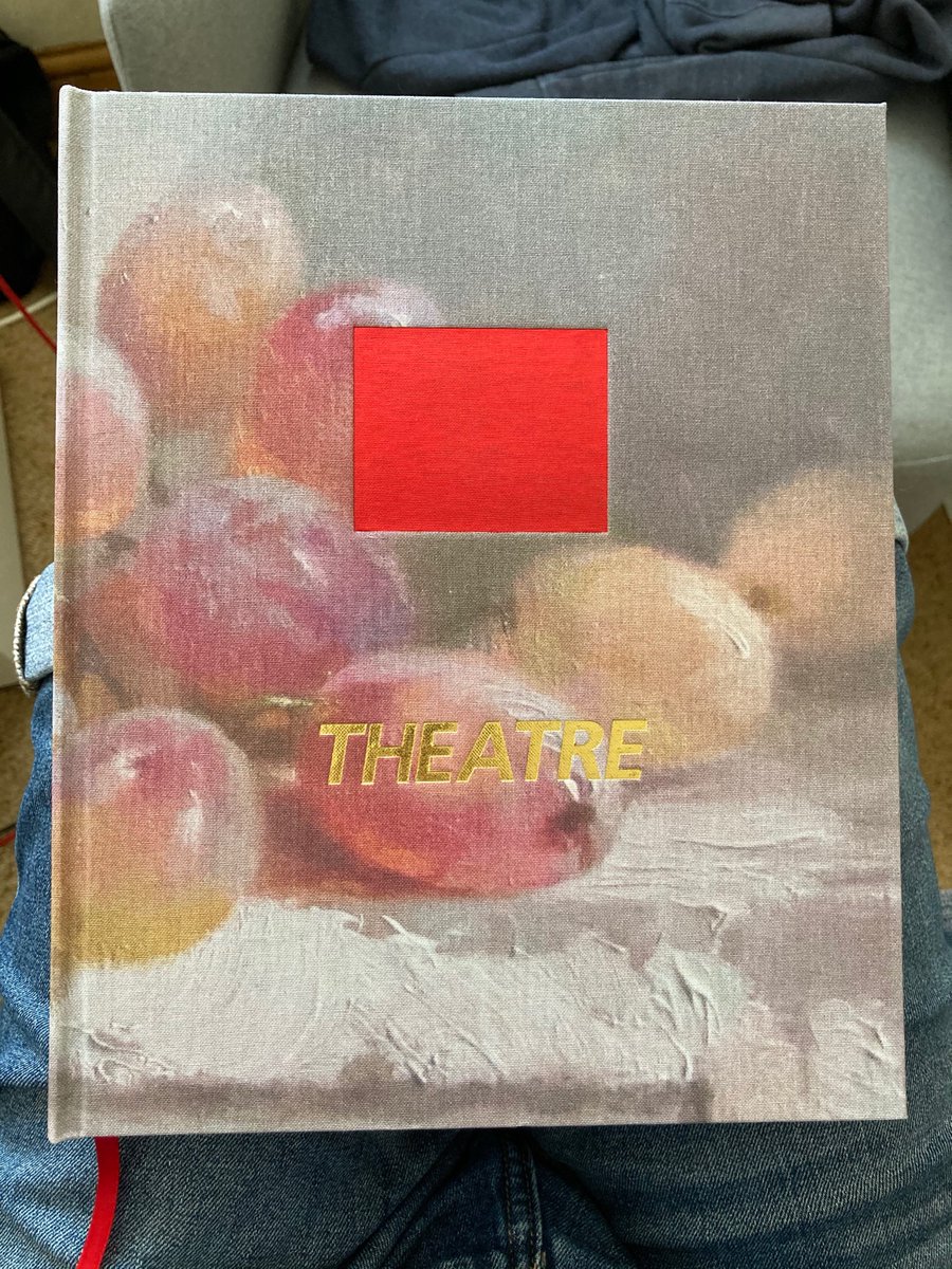 LeftABit_'s tweet image. A proper chance to look through this today👌#photography #photobook