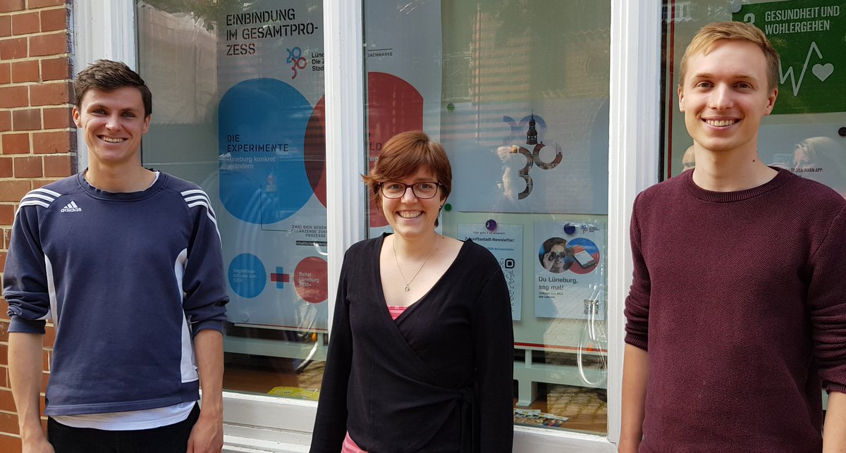 Jetzt kommt LEBEndiges Lüneburg in die Bude. Felix Englisch, Eva Kern und Jonas Schröder (v.l.) haben uns im Zukunftsstadtbüro besucht..Ihr dürft gespannt sein, was wir ausgeheckt haben. 
#zivilgesellschaft #ehrenamt #vernetzung #wechange #zukunftsstadt
