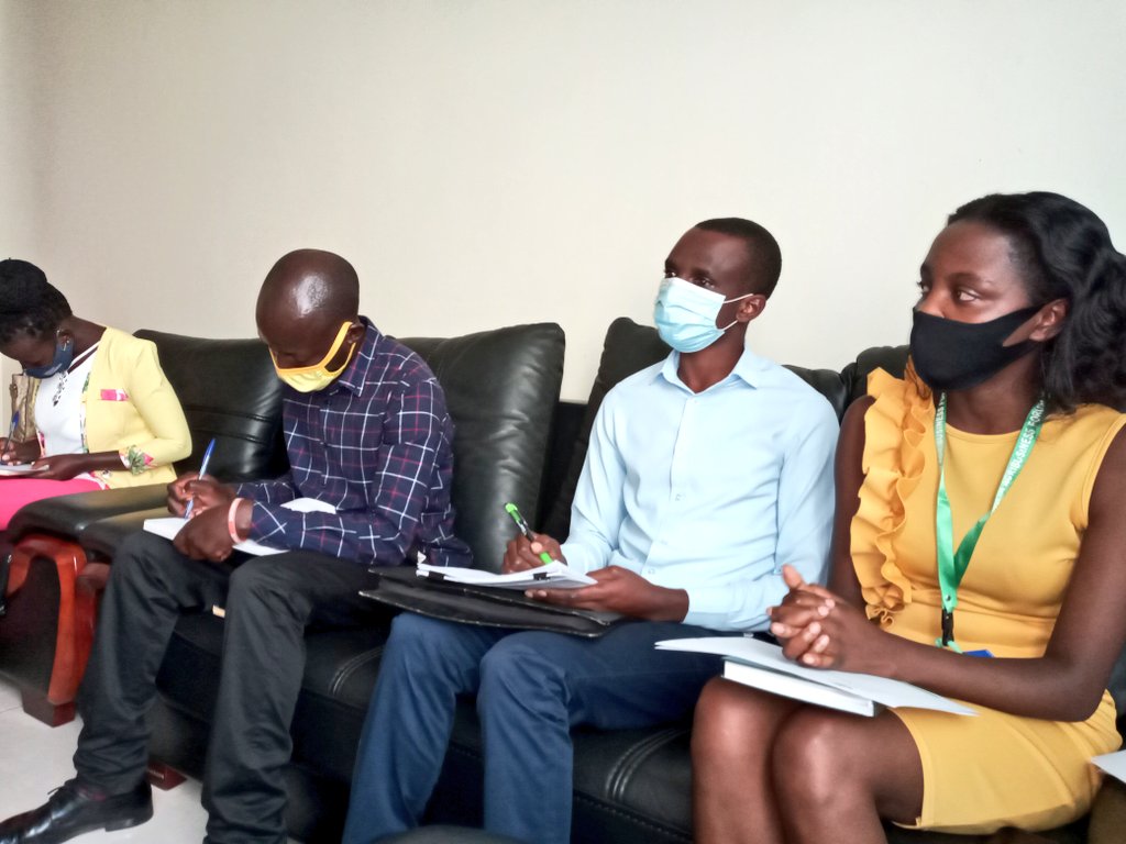 ryaf_agribiz's tweet photo. This morning early ,we have had a very good productive meeting with @BugeseraDistr officials on our upcoming partnership to help   youth in agribusiness to access on market through #RYAFSHOP Program ,Fund, &amp;saving groups in partnership with Feed the Future Rwanda @USAIDHingaWeze. https://t.co/mCYPMv0x4f