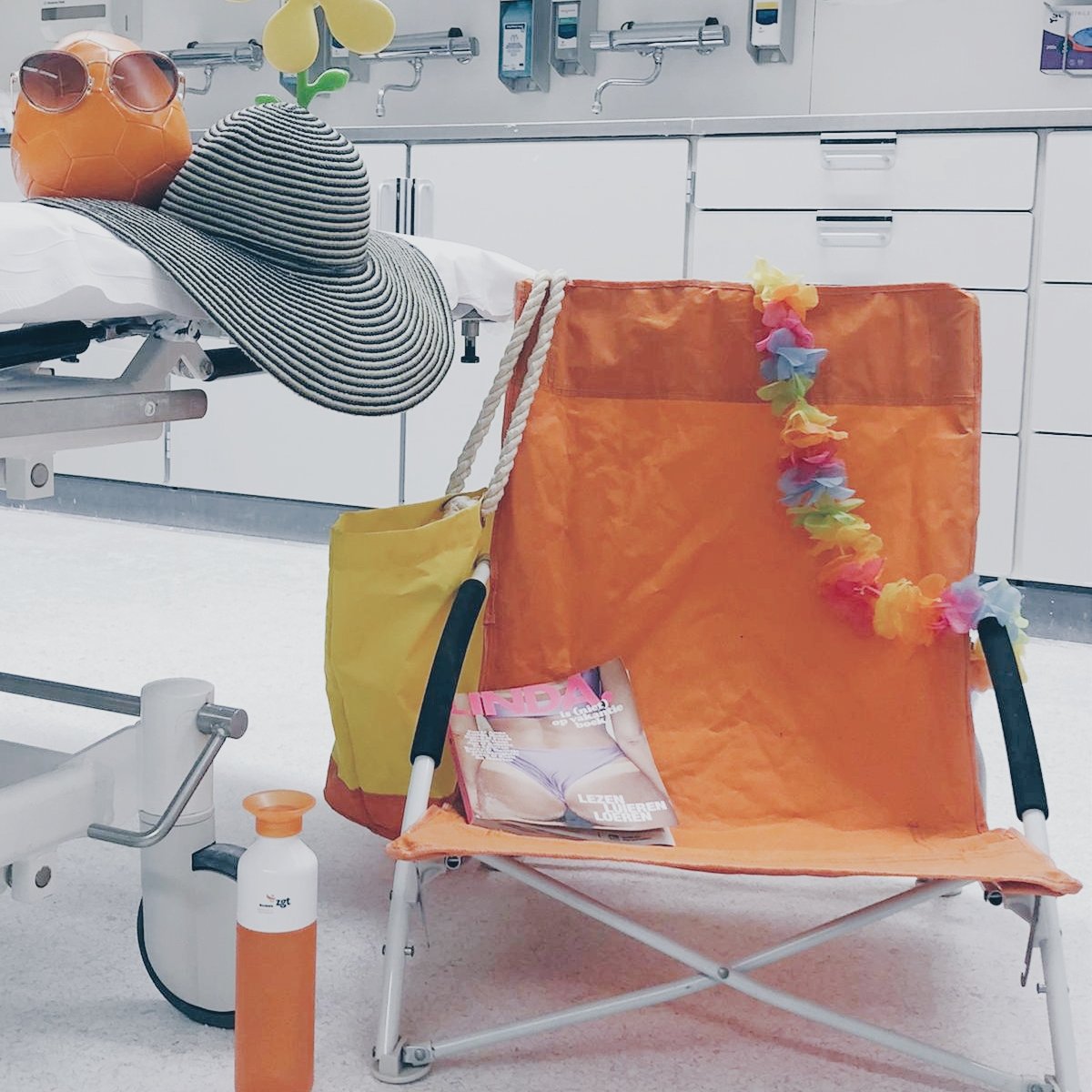 🏖️ Gaat u naar het buitenland? Informeer voor vertrek naar de coronaregels in het betreffende land. Dit heeft mogelijk gevolgen voor uw geplande afspraken in het ziekenhuis.
➡️Kijk voor meer informatie op bit.ly/2WJw53q