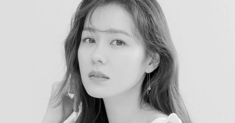 unnieversity's tweet photo. Queens 👸 #jinkyo
Fave SHK drama: Encounter
Fave SYJ drama: CLOY
How about you? https://t.co/sRhLFsIr16