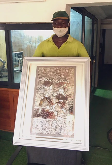 M. Messomo Eyenga OLIVIER, artiste, 17ans d’expérience.