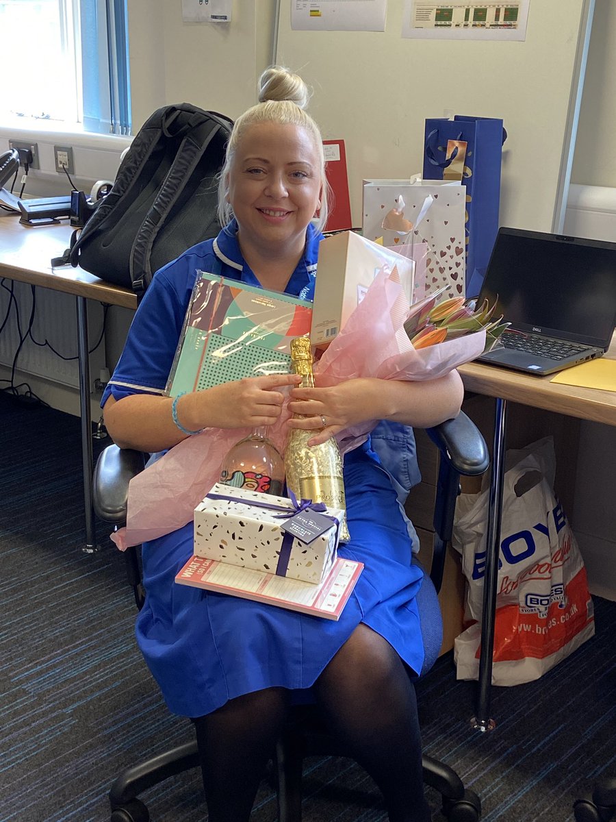 newark_team's tweet photo. Today we say goodbye to our Senior Staff Nurse Kelly who is moving to pastures new to work in Lincolnshire.  We are going to miss you but our loss is Lincolnshire’s gain.  Thankyou for your hard work and dedication @annette_ellison @NottsHealthcare @kellybirkin4 https://t.co/rTDa582crN