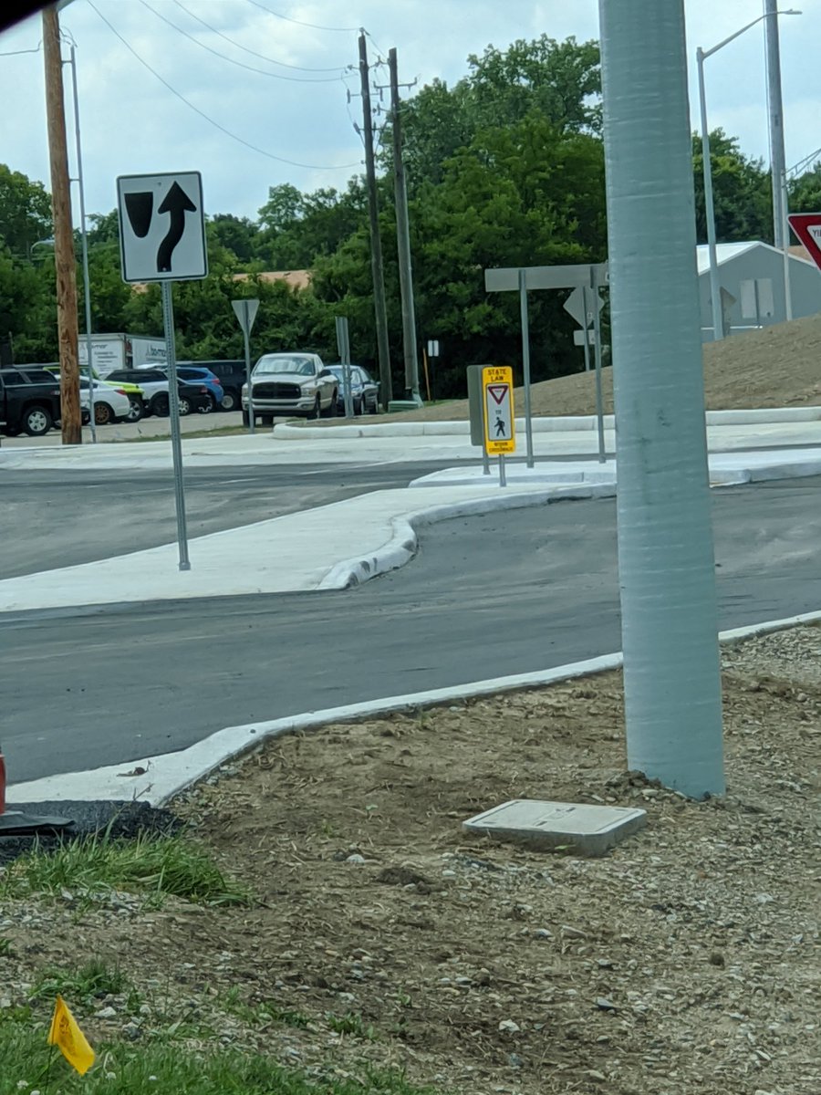 Wandski's tweet photo. @WIBCTraffic why is this intersection still closed when two days in a row there is no one there working and it is done. Arlington and churchman https://t.co/07MBTalATN