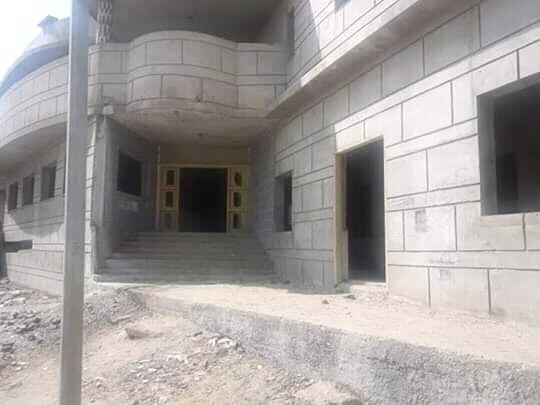 BuriroYousif's tweet photo. Good readers are the good leaders! Library structure needs to completed ASAP. Love to see  our young boys holding books than anything else!
#ConstructKamberLibraryForBrightFuture https://t.co/MrrwuMbcLk