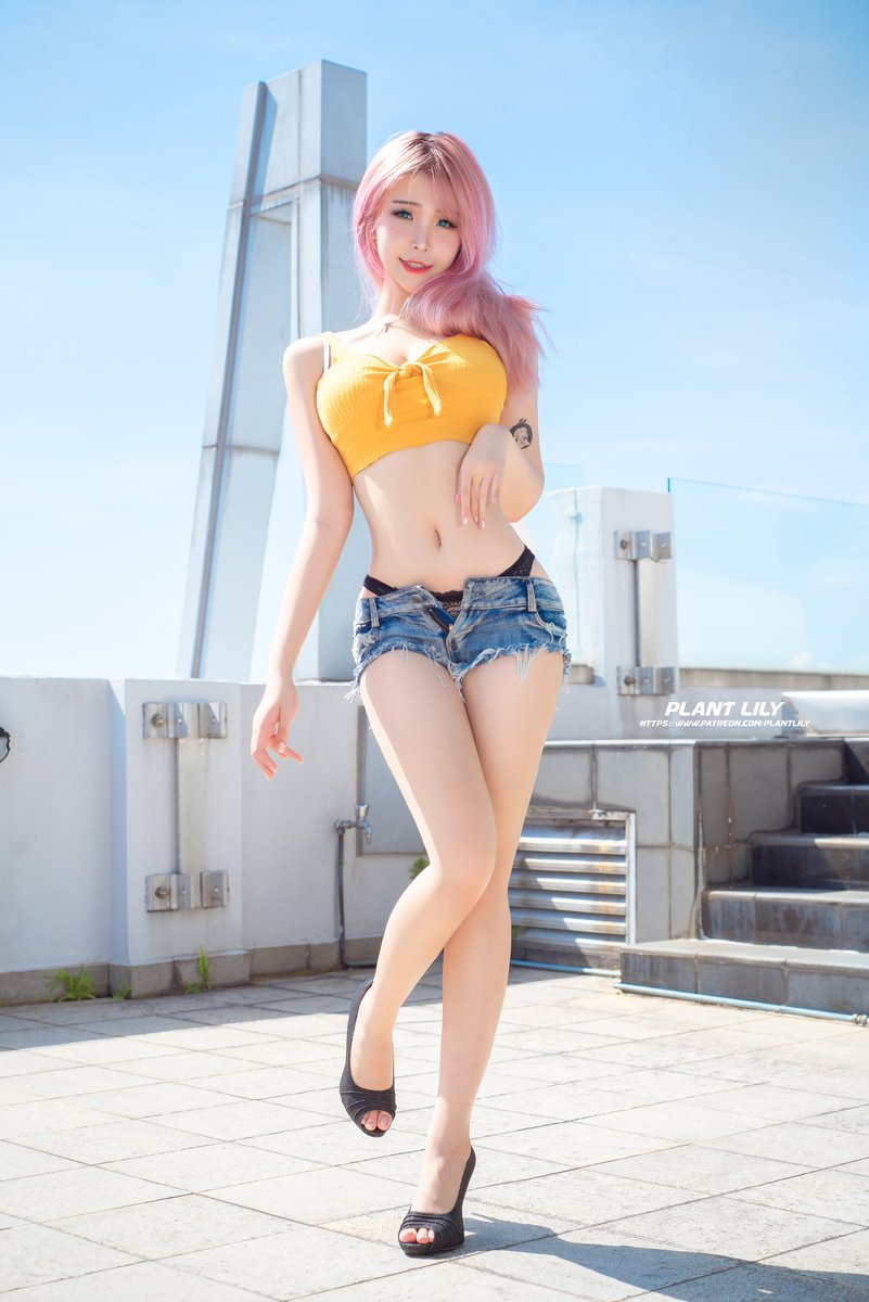 福利姬PLANT LILY 💗分享的黄推图片2 - 网红私拍内容