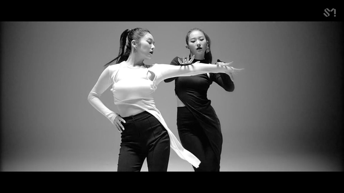 seulxyoon's tweet photo. danger WALKED so naughty could RUN https://t.co/dDSZlgnWE6