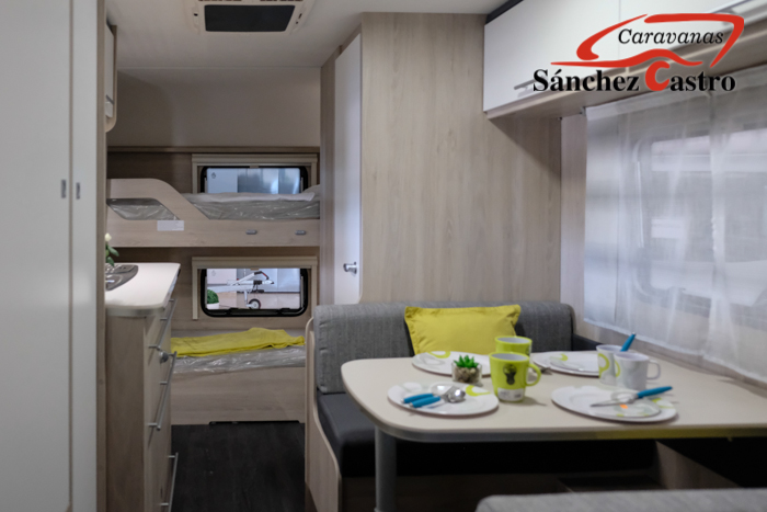 caravanasanchez's tweet photo. Buscas una opción para estas vacaciones: ¡la tenemos! ... la caravana nueva STERCKEMAN EASY 490 PE. Modelo de 6 plazas para disfrutar con toda la familia. ¡Con Aire Acondicionado ❄️ de regalo!

https://t.co/zDzc4pSclh

#caravanasanchezcastro #Sterckeman #caravanas #vacaciones https://t.co/6MDO6oMT0F