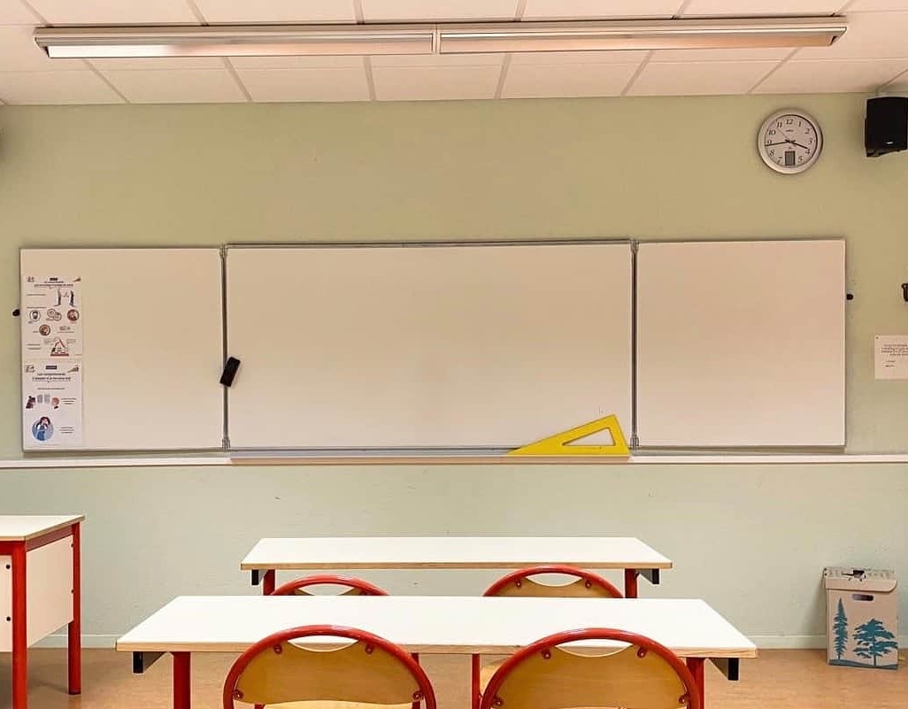 ByUlmann's tweet photo. La société #Ulmann a vu le jour en 1873, #précurseur de l’#ardoise #scolaire, Ulmann devient rapidement le leader #Français de #fabricantdetableaux. https://t.co/m9AaMeXlOk