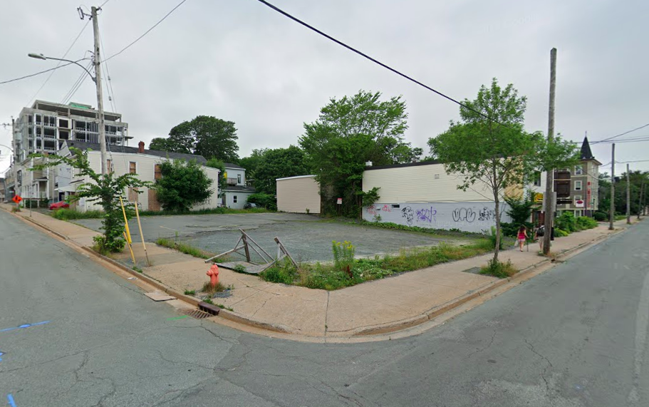 DevelopmentDuff's tweet image. Updated Proposal: NRTH Condos (Bilby &amp;amp; Gottingen St.) #Halifax.

The proposed 8-storey building from @UrbanCapital will have 70 units, 69k sq/ft of commercial space, and 41 underground parking spaces.