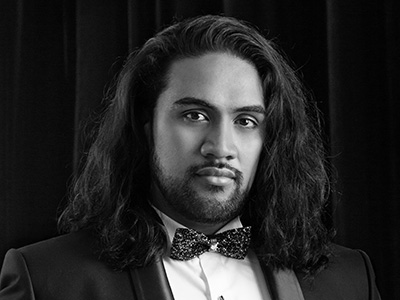 English National Opera (@e_n_o) on Twitter photo We're delighted to announce that three new singers will be joining our Harewood Artists programme this summer 🎶
Welcome <a href="/alexandraoomens/">alexandra oomens</a>, <a href="/BaritoneBenson/">Benson Wilson</a> and @WillThomasBass!
Read more about the ENO Harewood Artists programme here 👉 bit.ly/3hsxkM2 We're delighted to announce that three new singers will be joining our Harewood Artists programme this summer 🎶
Welcome <a href="/alexandraoomens/">alexandra oomens</a>, <a href="/BaritoneBenson/">Benson Wilson</a> and @WillThomasBass!
Read more about the ENO Harewood Artists programme here 👉 bit.ly/3hsxkM2