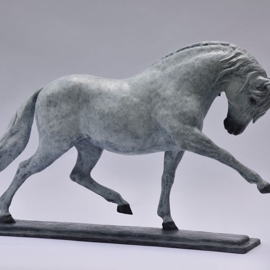 michaeljbarlow's tweet photo. BUY LIMITED BRONZE SCULPTURE BY MIKE BARLOW - https://t.co/q0ddDML5mm
Works can only be purchased during the 39th Buffalo Bill Art Sale. Patrons register in advance. Absentee bidding for those unable to attend can be made at 1-888-598-8119. 

Bid on "Girl's Got Rhythm" Lot # 17 https://t.co/R8PvPFYGEK