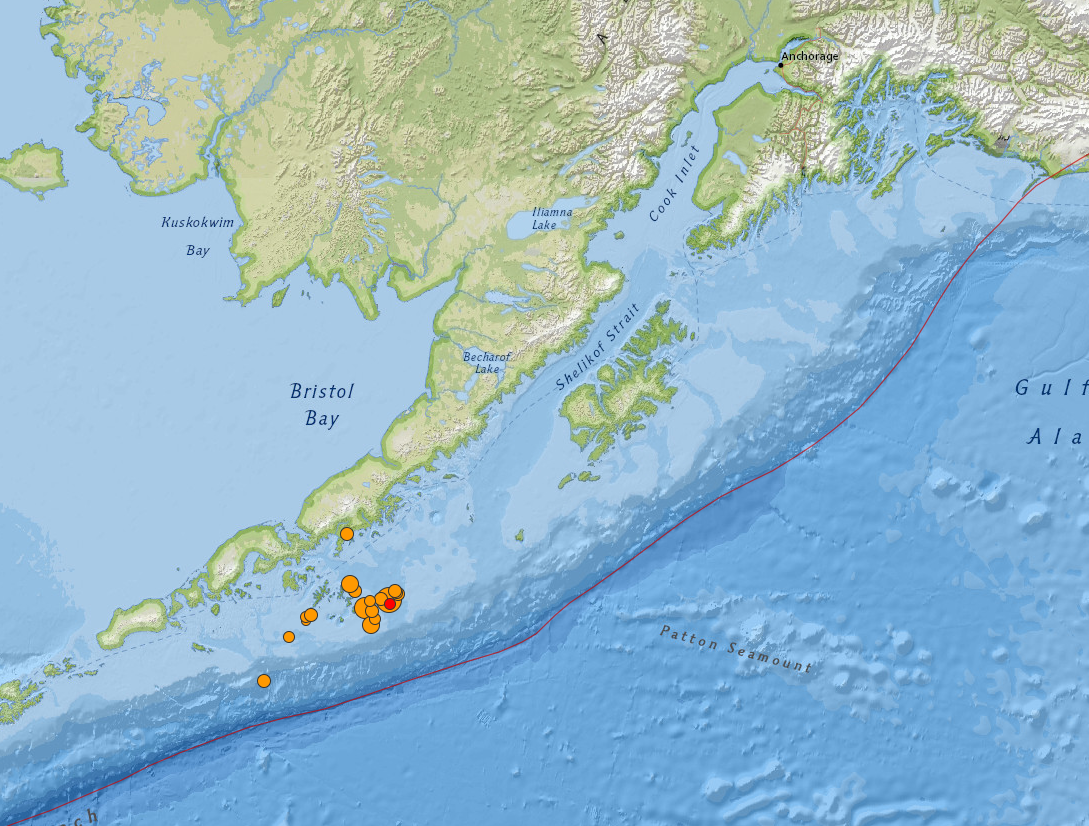 USGS's tweet photo. M 7.8  earthquake strikes 105 km SSE of Perryville, Alaska.  Tsunami warning canceled.  https://t.co/bUwKvi65Lg  Let us know if you felt it here: https://t.co/F1QaGtsjxT #AK https://t.co/qdEO8Rwuww