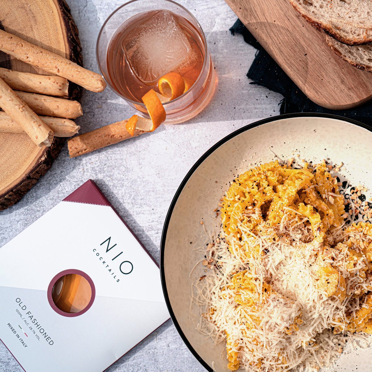 pastaevangelist's tweet photo. #COMPETITION ⁠⁠We have teamed up w Nio Cocktails to give a lucky winner 1 delish Pasta Feasting Box + a 6 Italian crafted ready-to-serve cocktails 🍸

To enter:
⁠https://t.co/aTupTXJplk this tweet
2.Follow @pastaevangelist 
3.Retweet for extra ✨

⁠T&amp;C:UKonly.Ends 28.07.2020 https://t.co/Xw4OMHbNHR