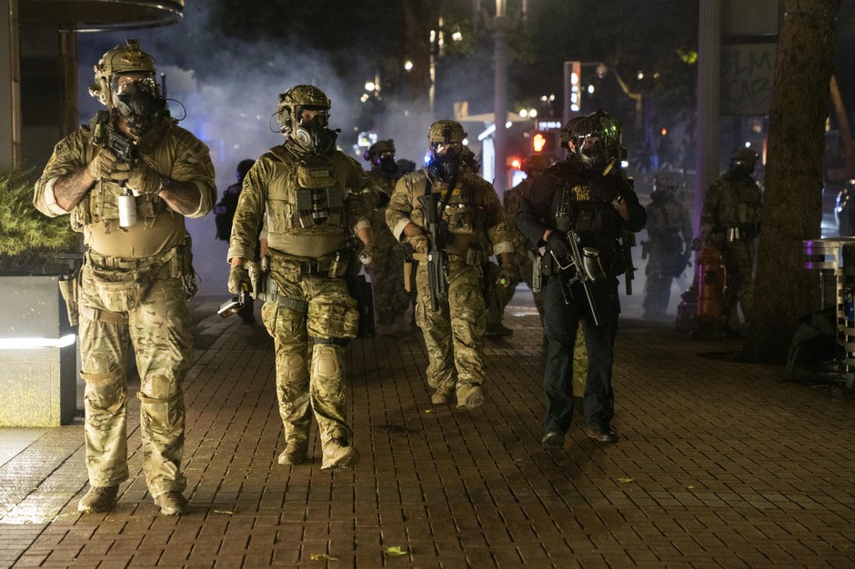 CBP BORTAC in  #PortlandRiots with a HK M320/GLM with S&S accessories, and stand-alone M203 (LMT kit?)