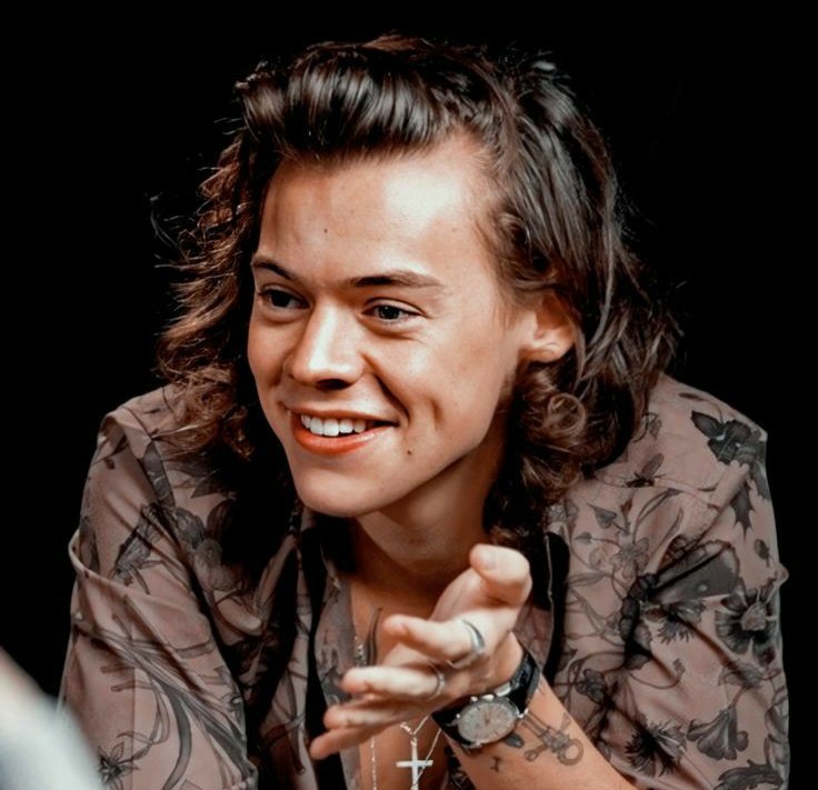 HpZhra's tweet photo. Thank you Harry we love you😭💜
#ThankYouHarry #ThankYouHarry 
#ThankYouHarry #ThankYouHarry 
#ThankYouHarry #ThankYouHarry https://t.co/CvCYKHvRG5