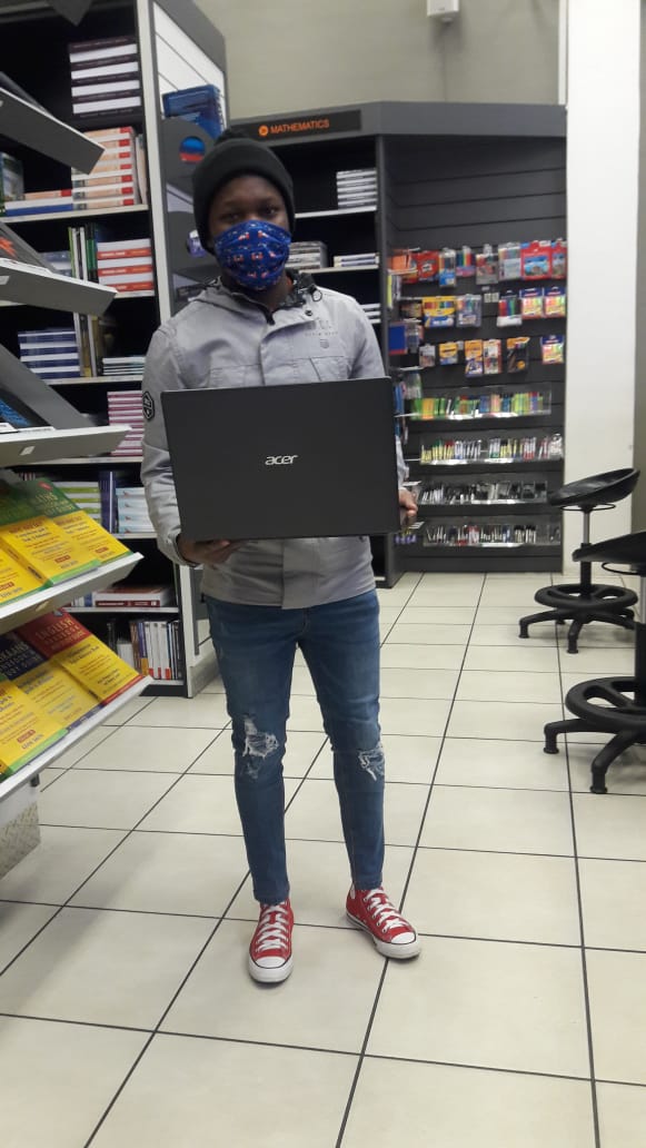 Feenix_org's tweet photo. "Being chosen by Feenix to be one of the students who benefit from the #CapTheCap Campaign has been a life saving moment... now I will be able to attend online classes & do my assessments with the new Laptop I received" -Nkululeko Sankenke | SMU student | #CapTheGapRecipient https://t.co/biLaHOE2EI