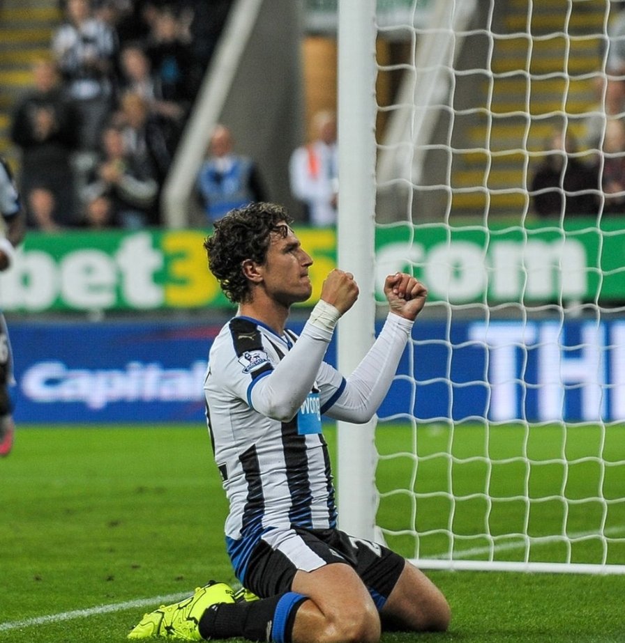 Happy 31st Birthday to former NUFC defender Daryl Janmaat 