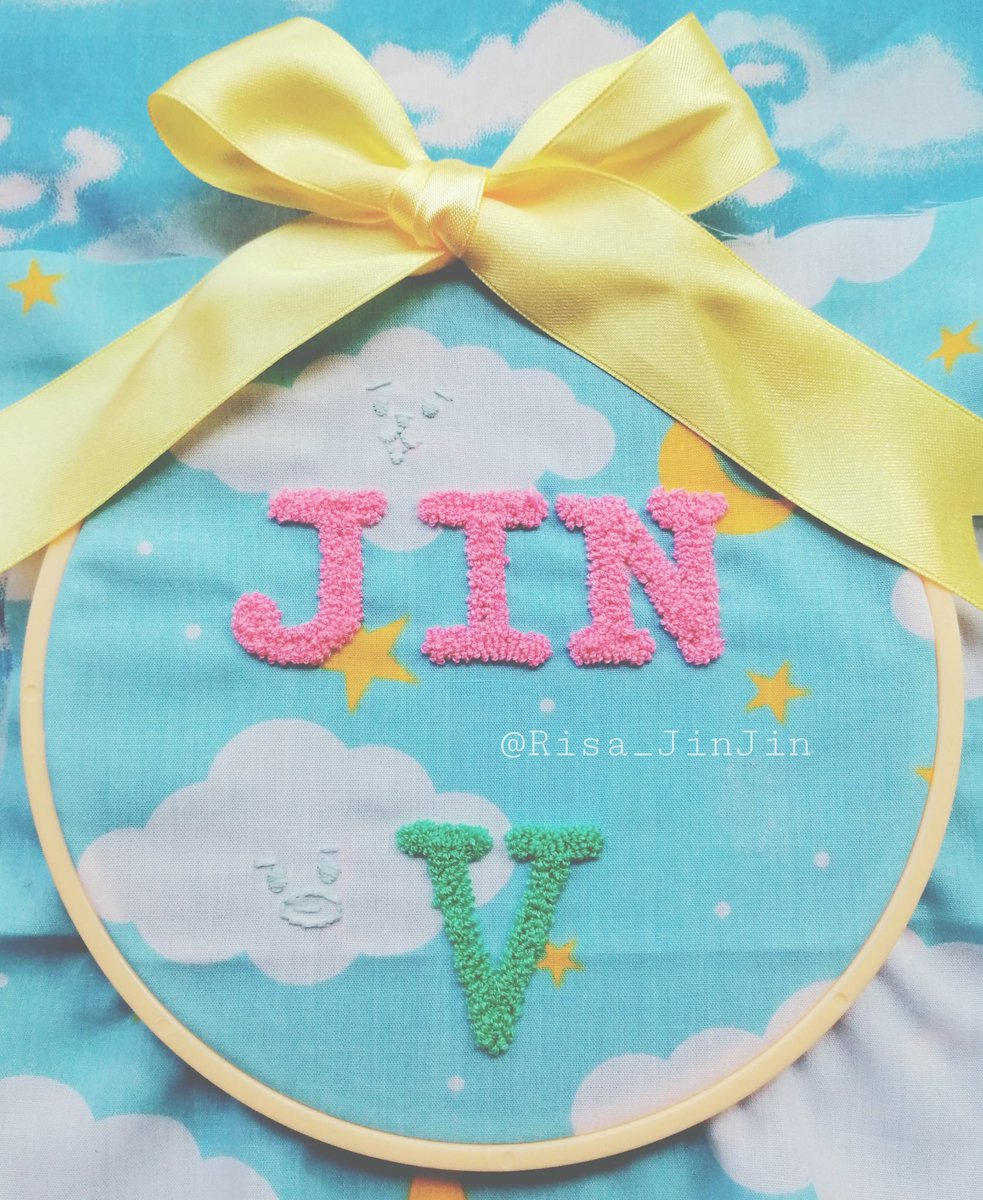 Risa_JinJin's tweet photo. 🎗️🐹🐯🌙⭐
#handmade
#embroidery
#freestitching
#フリーステッチングニードル
#PunchNeedle
#BTS #ARMY
#Seokjin #JIN
#Taehyung #V
@BTS_twt https://t.co/YUAs4GJniH