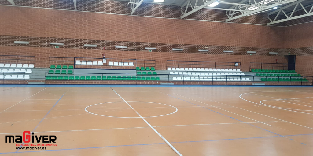👉 Hoy queremos compartir con vosotros otros nuestros trabajamos; la instalación
de nuevos asientos en la grada de este polideportivo. 👈
Le hicimos una propuesta con los colores corporativos de su equipo y, ¡les encantó!. 

 📲 magiver.es/contacto/