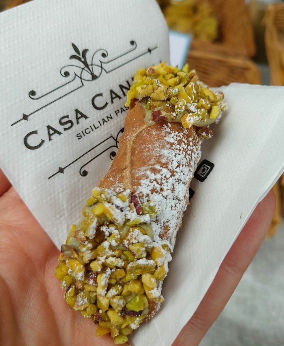 We're delighted to have the wonderful <a href="/casacannoli/">Casa Cannoli</a> back with us at the market - check them out this Sunday!

#victoriaparkmarket
