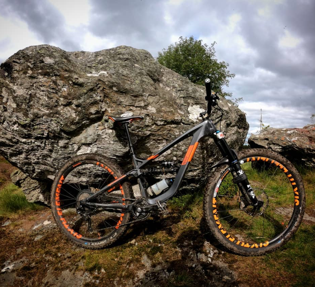 Check this shot out from one customer while he was out on the trails! Where have you taken YOUR mud guard recently? 🚴

Visit our website to BUY YOURS NOW 👉 reaperstore.co.uk
