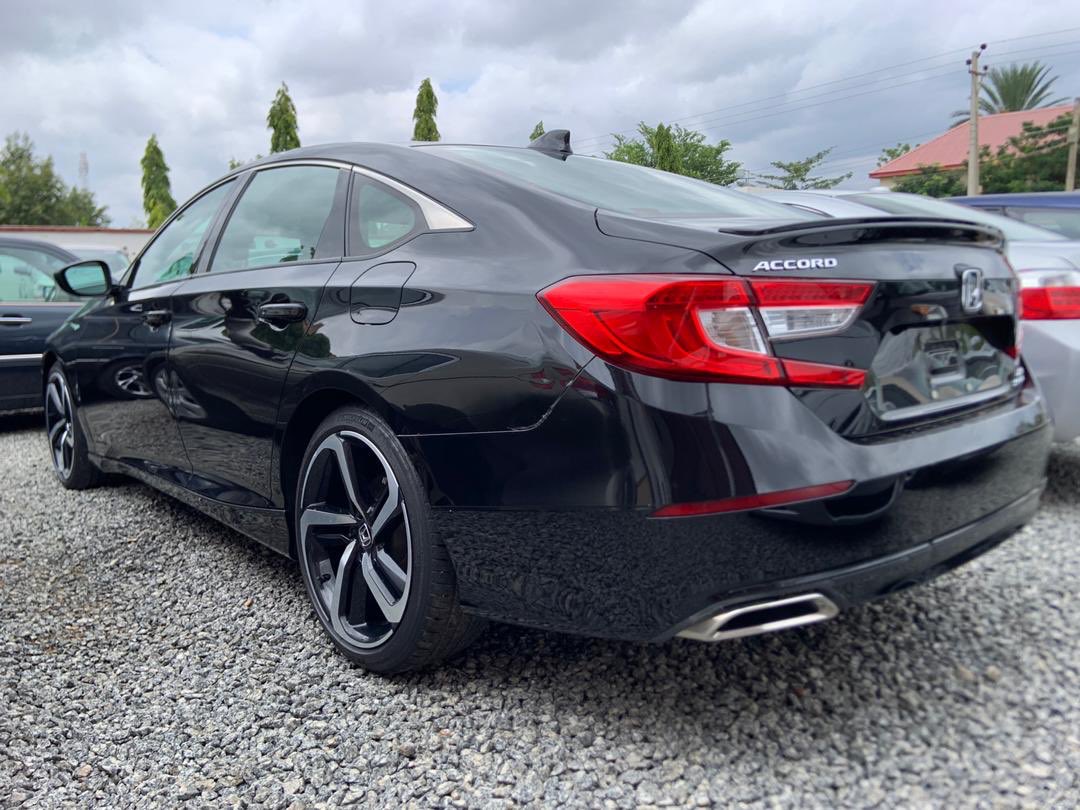 kanocars's tweet photo. Foreign used 2018 Honda Accord sport going for just 11mil. Refer a buyer and earn https://t.co/OjKbYGwy9m
