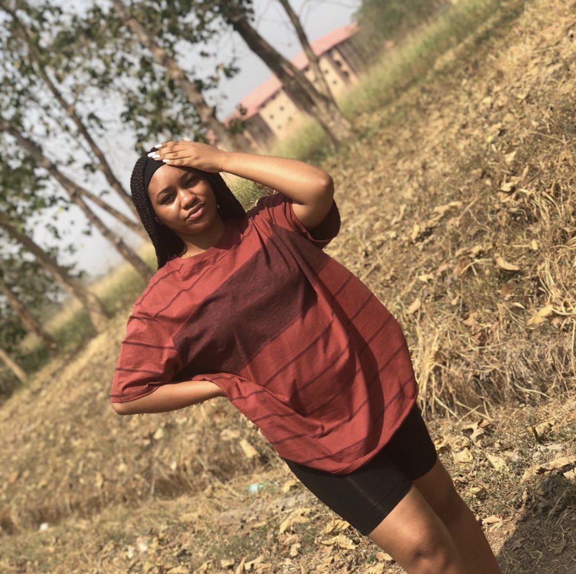 _nengi__'s tweet photo. 20 in 2020🥳 🎈

It’s my birthday☺️✨ https://t.co/ENP9YO3k7s