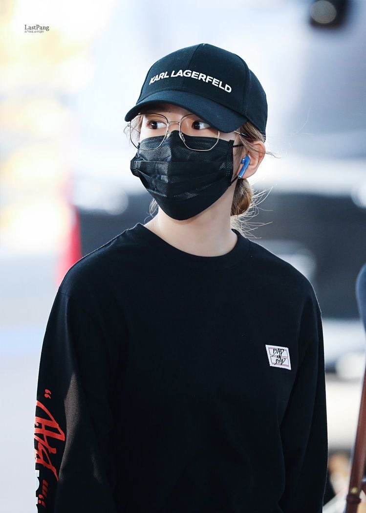 Again, who needs an oppa if you have ahn yujin