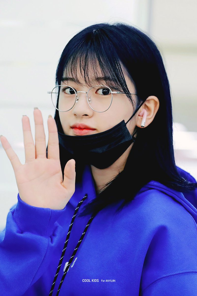 She's so cool even half of her face is not visible