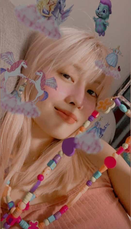 MinaUtted's tweet photo. Gente--

      Momo      //      Barbie Girl https://t.co/padpv1vJRG