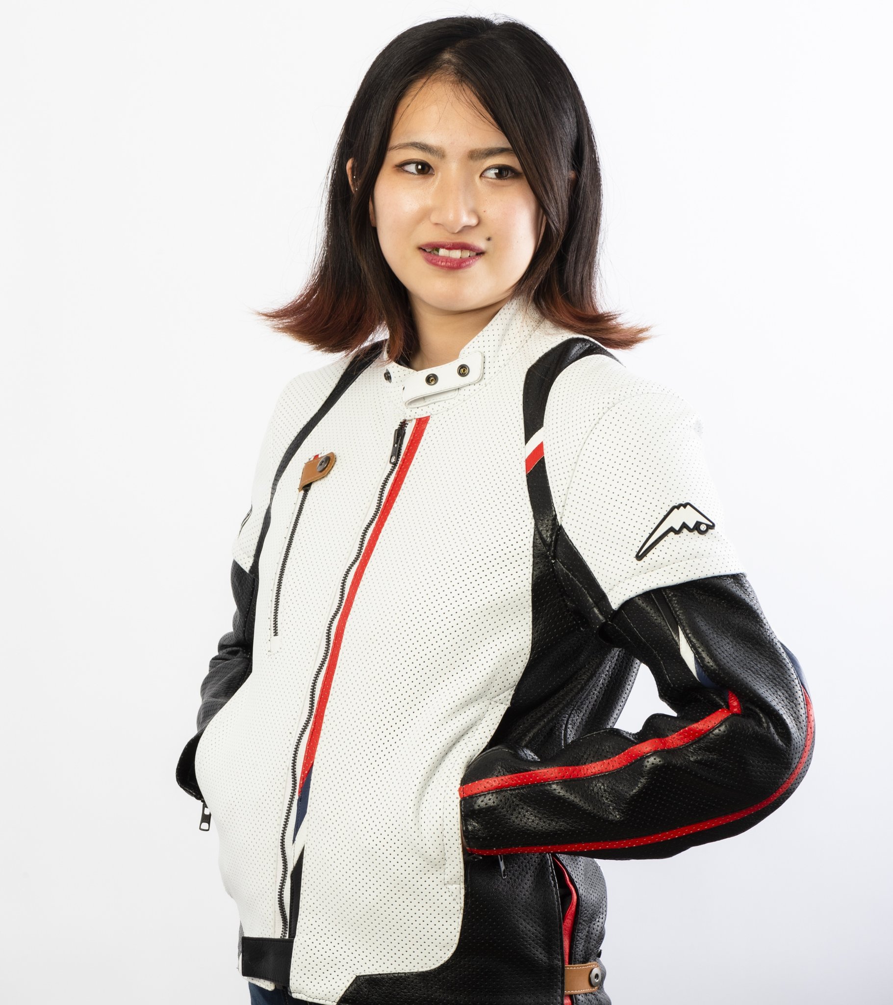 Bikejin編集部 バイクライフの総合メディア この夏にオススメのメッシュジャケットです オシャレにかっこよくバイクを楽しみませんか 着心地抜群でしたよ 学生アルバイト 大島 メッシュジャケット ライダースクラブ Kushitani T Co