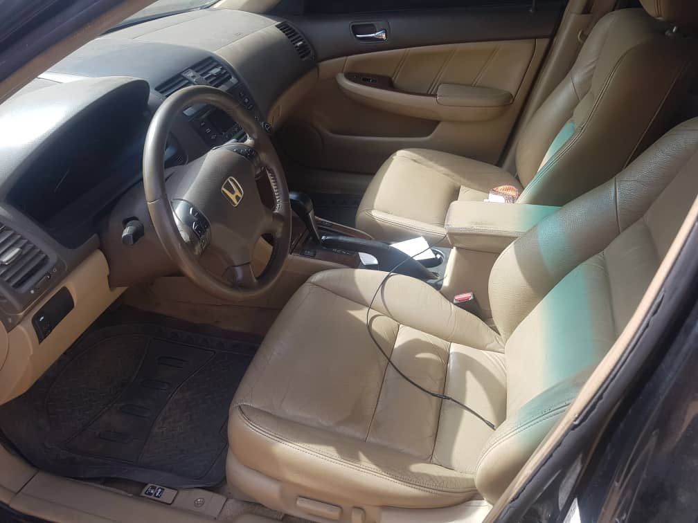 kanocars's tweet photo. Very clean used 2006 Honda Accord going for just 1.2mil. Refer a buyer and earn https://t.co/jzwHBI9Lv1