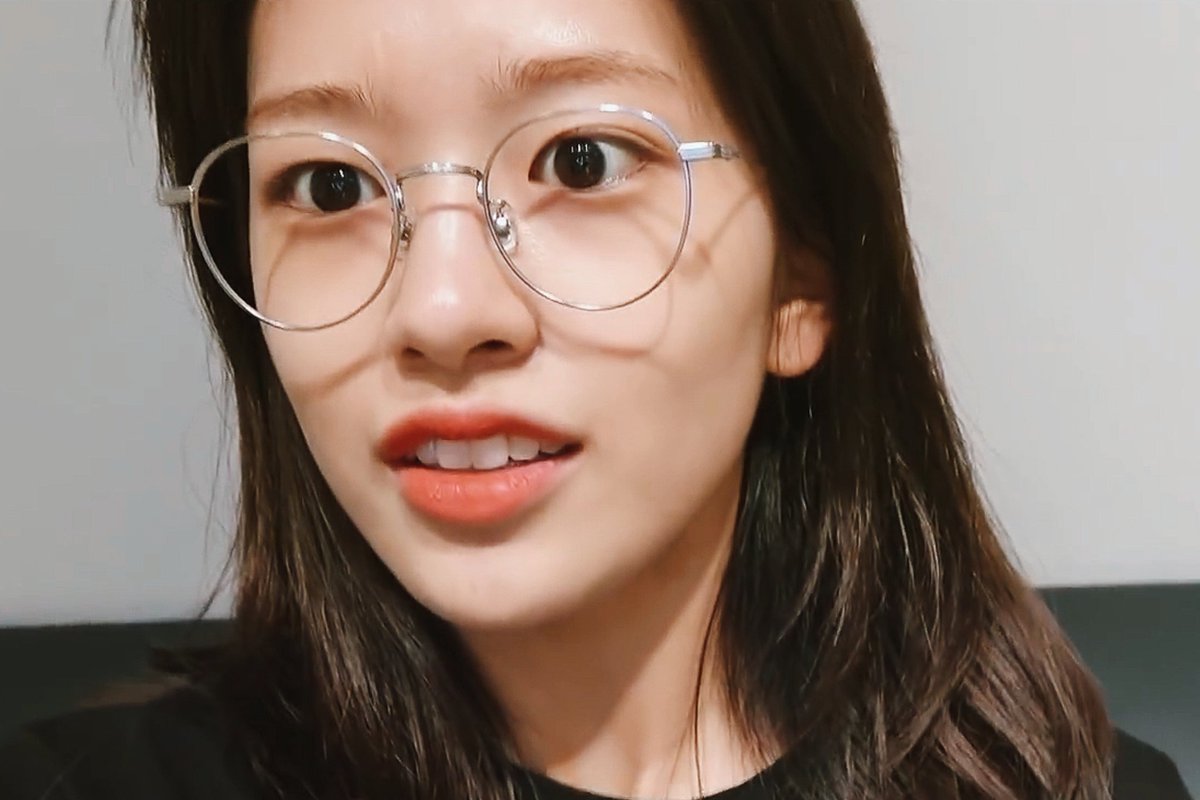 Again, who needs an oppa if you have ahn yujin