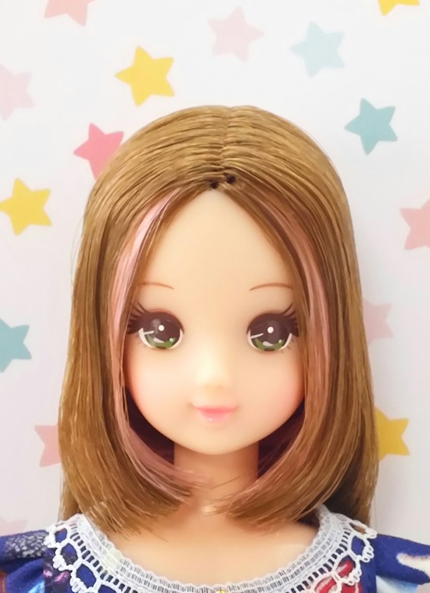 天使のへそくり Pa Twitter 続いてもえちゃん ブラウンにピンクメッシュ髪 今回の22 に多かったのかな 他の方の投稿でも見かけたので 抹茶チョコ風なアイプリも可愛い 髪をかきあげたら一粒で二度美味しい感じになりました リカちゃんキャッスル お