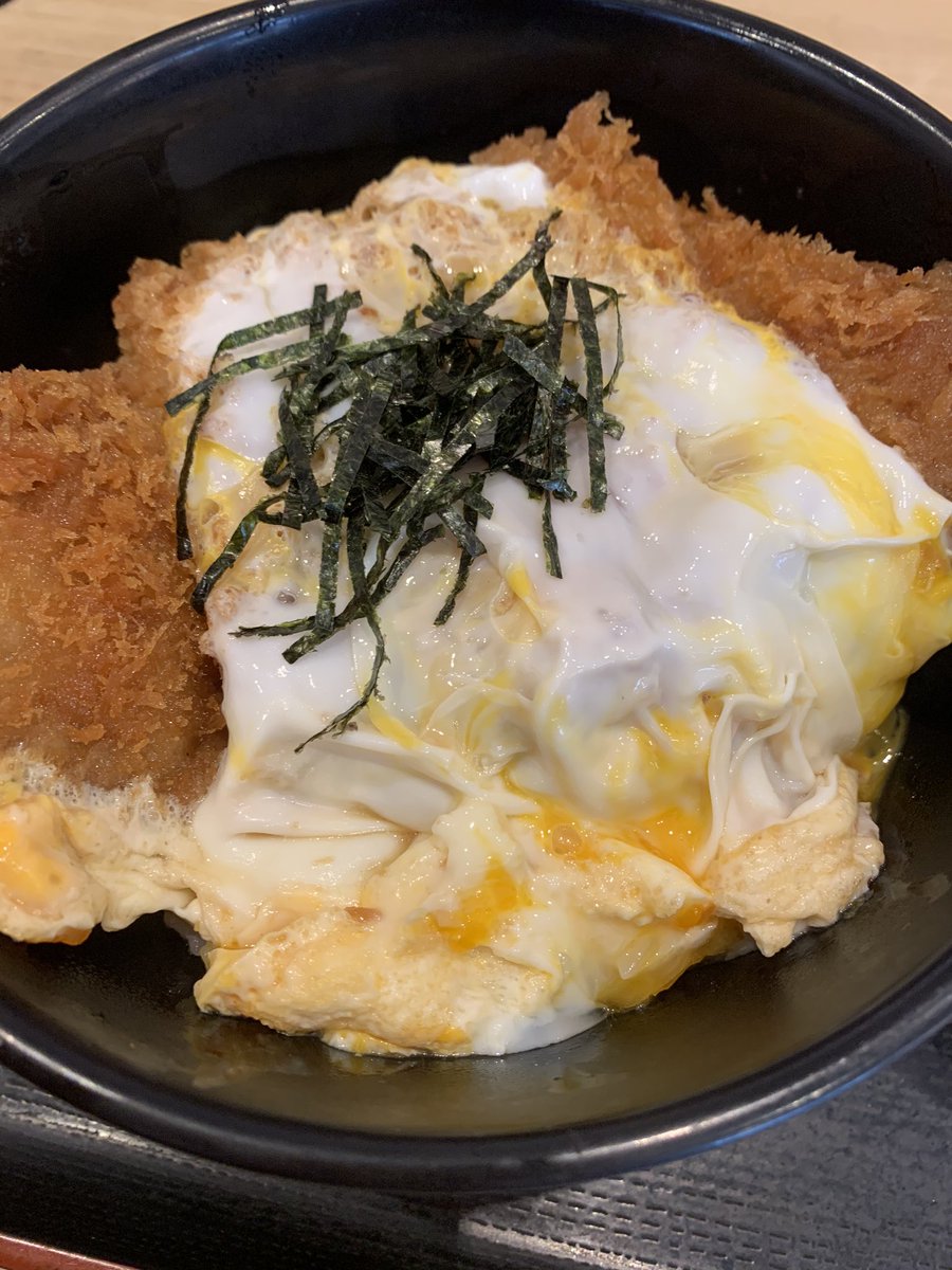 久しぶりのカツ丼おいしかった 