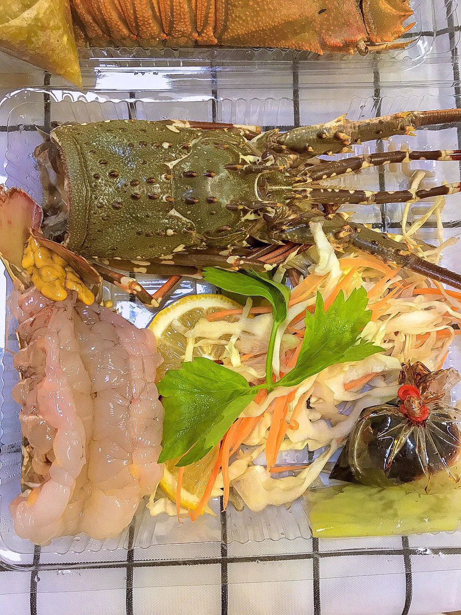 SkulLaeEy's tweet image. อร่อยชิบหายแบบวัวตายควายล้ม ไม่คาดหวังว่าการสั่งอาหารทะเลทางเฟสจะได้ของสดขนาดนี้ แงง กุ้งซาซิมิคือที่สุดในใจ🦞 เนื้อหวานเด้งมากกน้ำจิ้มแซ่บลืม นี่สั่งจากเพจตั้งหลักอาหารทะเล ราคาไม่แพงแล้วของดีจริง ราคาหลักร้อยคุณภาพหลักพันโว้ยย 🍺 #อร่อยไปแดก #อร่อยบอกต่อ @aroii