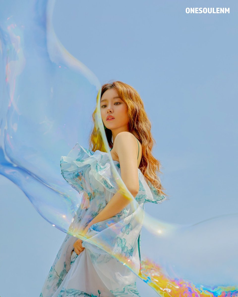 GirlgroupsBR's tweet photo. [TEASER] 22.07.20 Cantora Song Jieun revela mais imagens teasers para seu terceiro mini-álbum "DREAM", que será lançado no dia 26 desse mês. https://t.co/E56K1eybzU