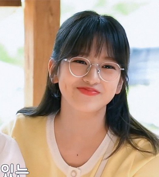 Again, who needs an oppa if you have ahn yujin