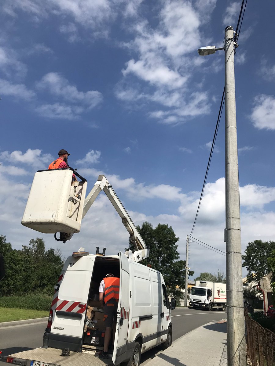Kucerova_uci's tweet photo. Lower electricity bills, less light pollution. A small town of Olešnice, South Moravia, is installing new LED street lights. They enables light-intensity changing, so the lamps will use 50 pct of their power between midnight and 4 a.m. Better for peoples' and animals' sleep. https://t.co/DThabvkFcx