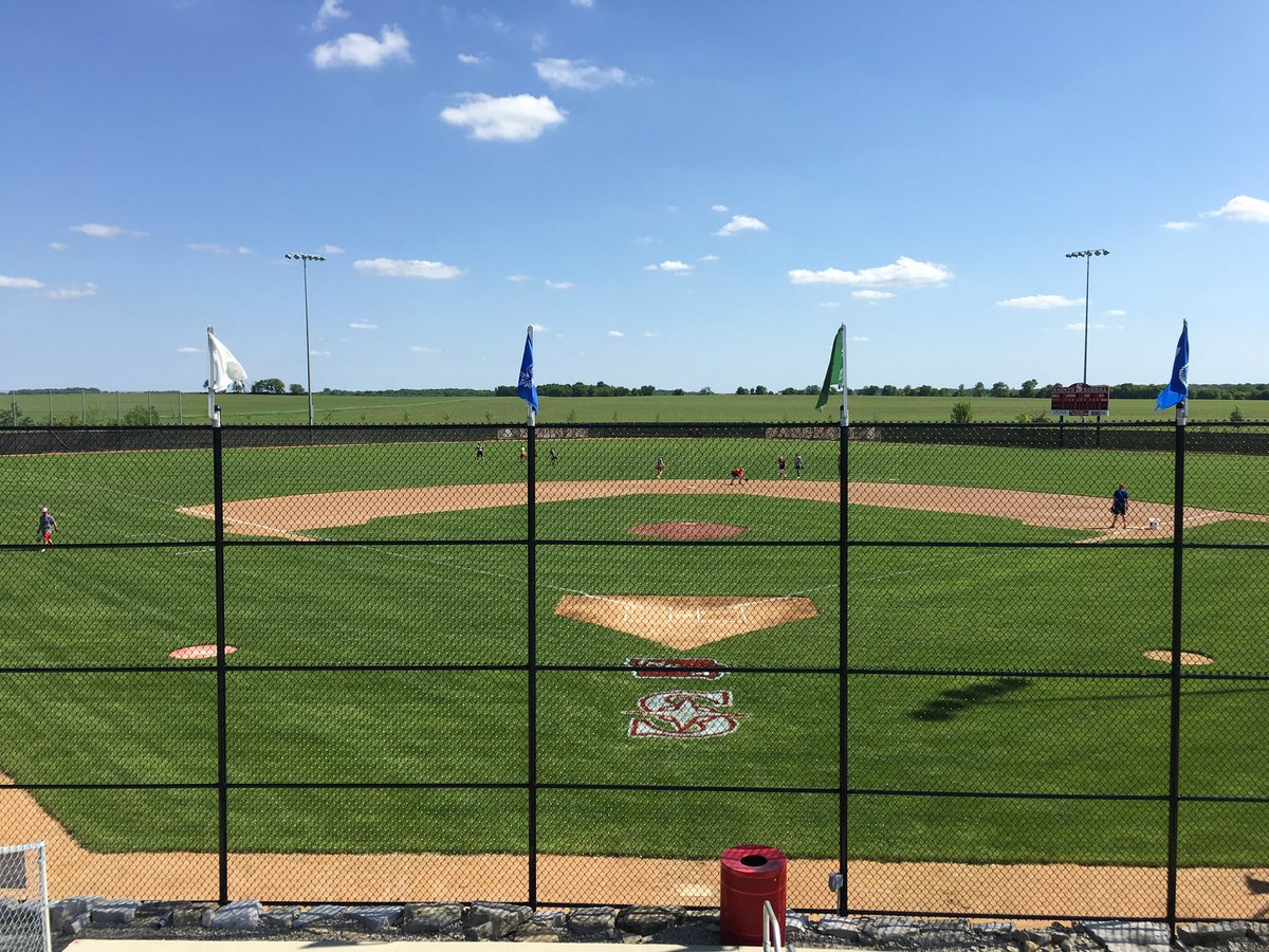 DevinSchwiesow's tweet photo. Seniors, your numbers will fade, but your memories will last a lifetime. Thanks for everything....Jack, Mark, Adam, Sawyer, Cade, John...Once a Saint, Always a Saint! https://t.co/ULsWE0kCXD